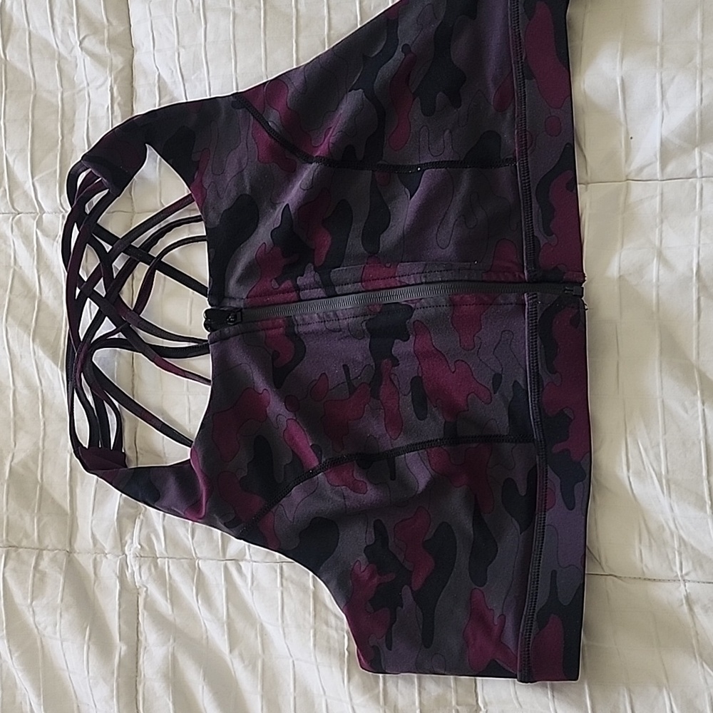 Sports bra